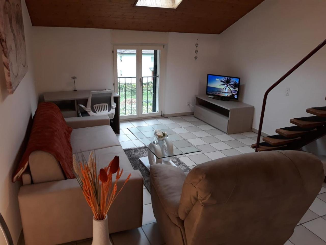 Holidays Homes Il Folletto Quartino Exterior foto